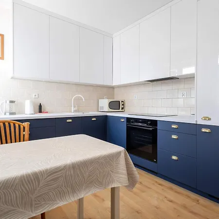 Przestronny Victus Z Parkingiem, Tarsaem I Gabinetem Do Pracy By Renters Apartment Sopot