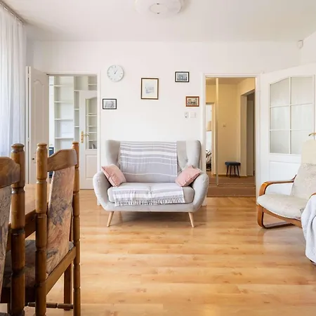 Przestronny Victus Z Parkingiem, Tarsaem I Gabinetem Do Pracy By Renters Apartman Sopot